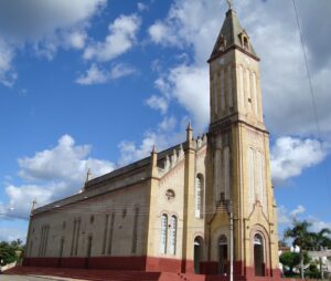 igreja-catole-do-rocha-25408984