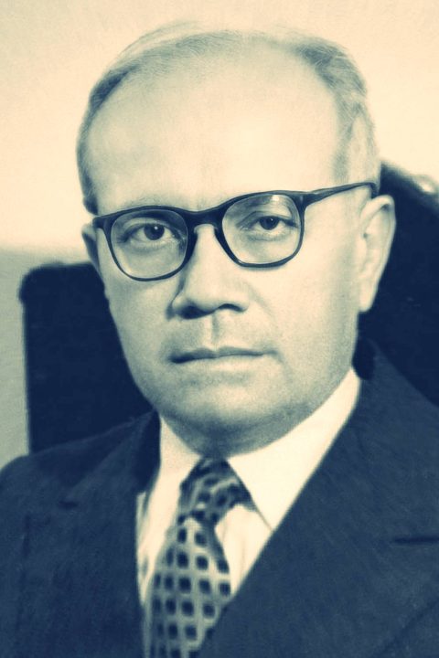 José Américo de Almeida (1887-1980): Escritor e político, autor de A Bagaceira (romance regionalista).
